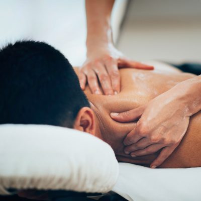 massaggio decontrutturante praticato nel nostro centro serenity and relax in Svizzera